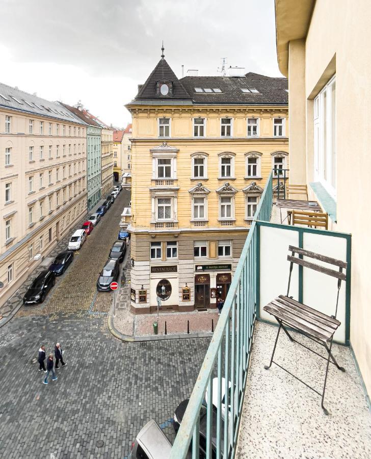 Turnkey I Vintage Terrace Apartment Prag Dış mekan fotoğraf